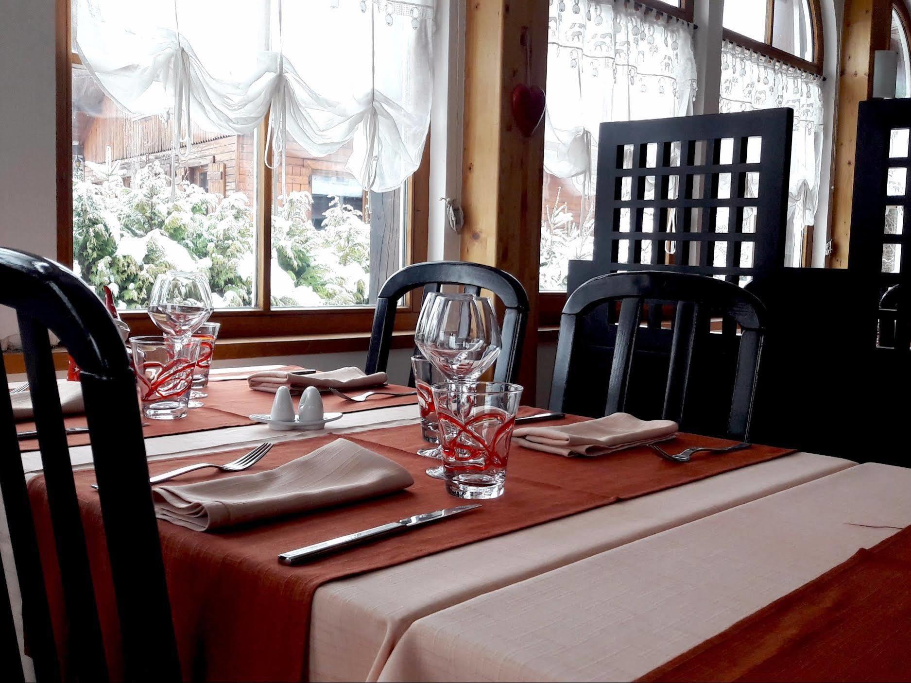 Hotel Restaurant Robichon Loray Luaran gambar